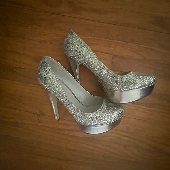 Aldo sparkly heels. - Picture 4 of 4